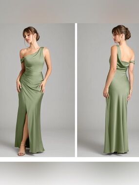 NWT Azazie Madelyn Stretch Satin Gown